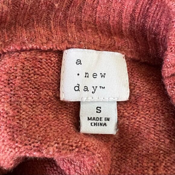 A NEW DAY Oversized Rust Sweater Very Soft Boat neckline size Small - Picture 6 of 6